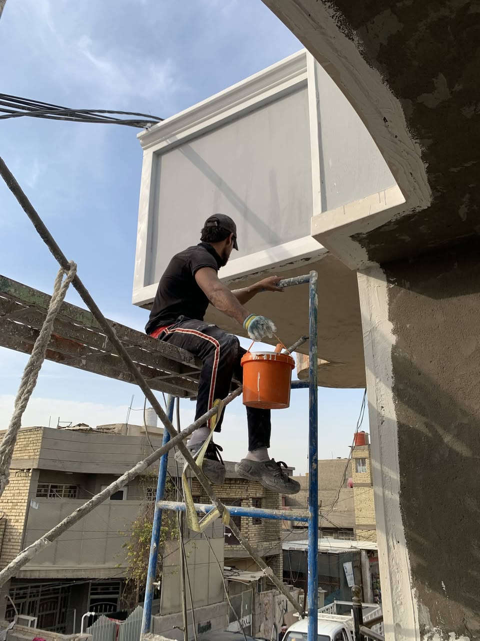 سلام عليكم نشتغل كافه اعمال اللبخ سغل وتشميع وجراره وجهات وطلس وكوبلنات بسعر مناسب شغل داخل الدوره والبوعيثه وعرب جبور فقط اي استفسار***********
