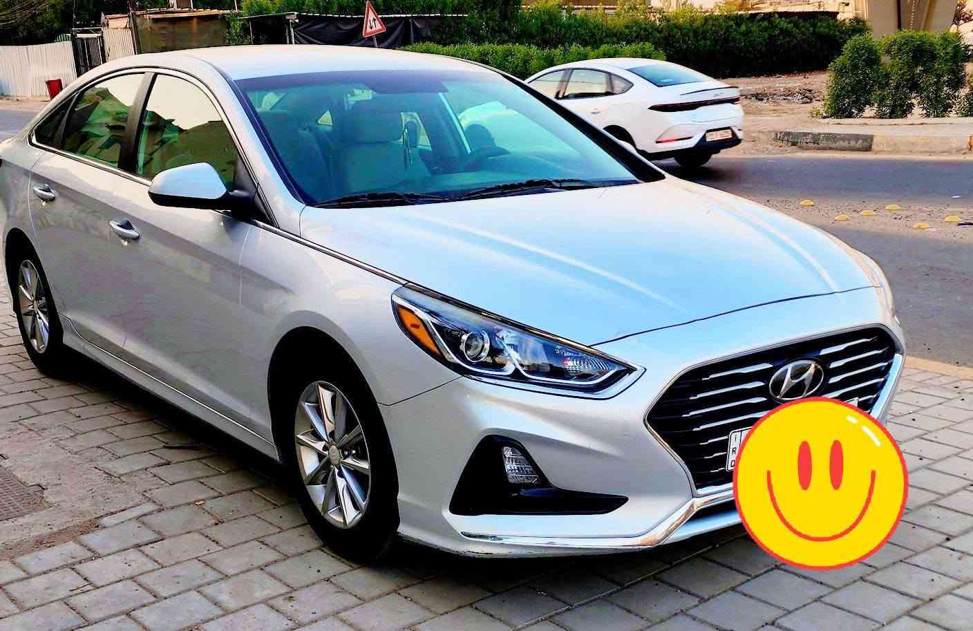 سوناتا 2019 وارد امريكي
رقم بغداد السيارة بأسمي 
بيها ضرر قطعتين صبغ 2400 gdi محرك وكير مكفولات بجم كبس تبريد ثلج سيارة جديده مابيها اي نقص 
مكاني بغداد السعر 127 وبيها مجال 
الرقم ***********
