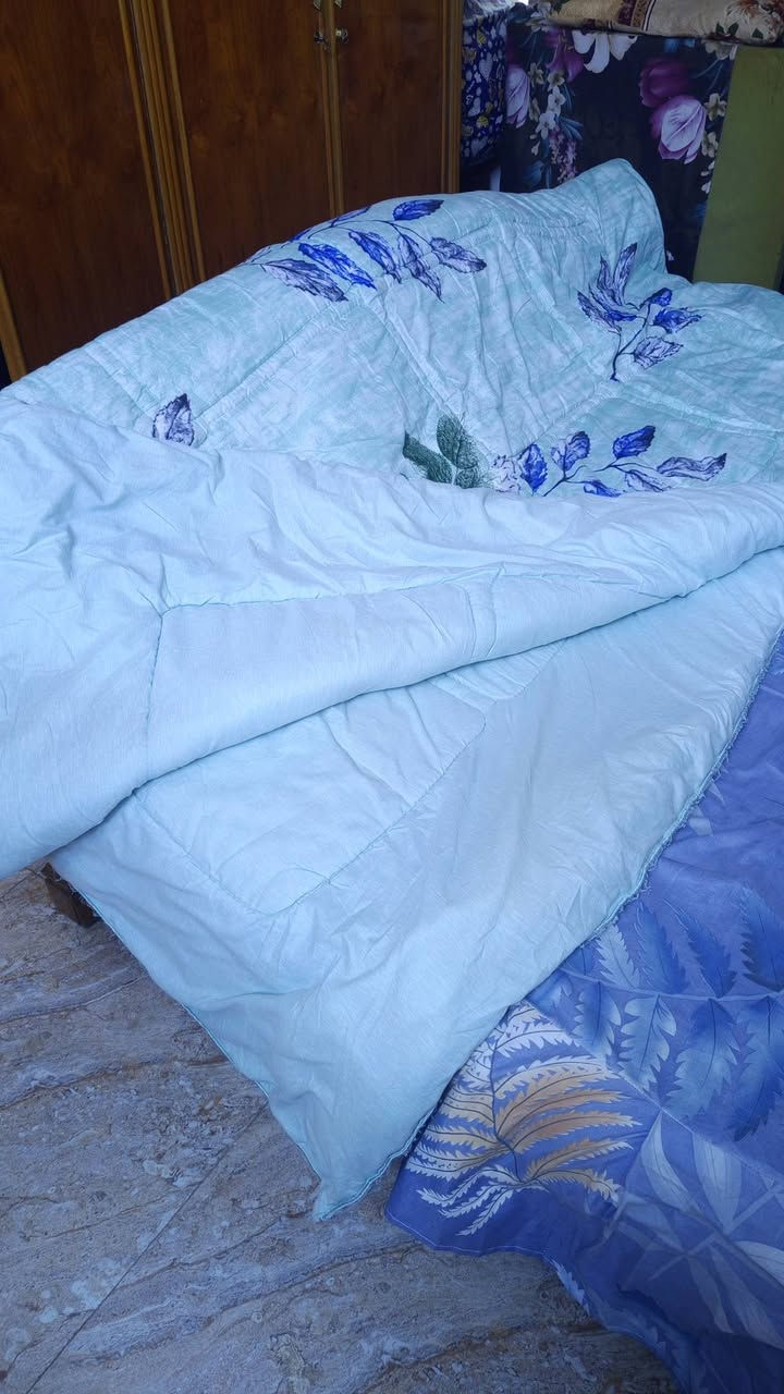 غراض مستعمله قليل مكان بغداد السيديه ابيعهم بسعر مناسب كلش ***********
