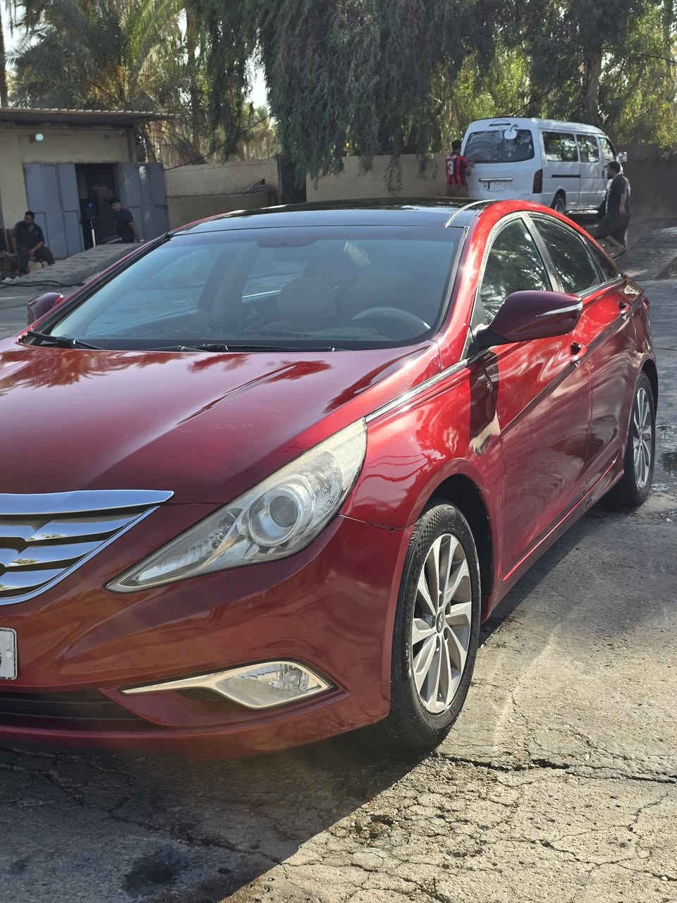 سوناتا 2014 خليجي فول للأخير بسمي
✅فتحتين تبريد

✅بنراما طگتين

✅شاشه +كامره 

✅مري شفط

✅حساسات خلفيه

✅كروز سرعه 

✅5ويل كب

✅تخم تاير جديد

هواي شغلات ماذكرتهن 
ا
لسياره بيه مكانات صبغ  ابيع عاام 
شرط بدون دواخل ولا ارباك طاگ  

مكان السياره كربلاء 
السعر 95 وبيهاا مجال 

استفسار 
***********
