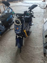 دراجه شحن  ٥بطاريه ٣٢ امبير  الدراجه جديده  ماشيه ١١٤  المكان بغداد حي...