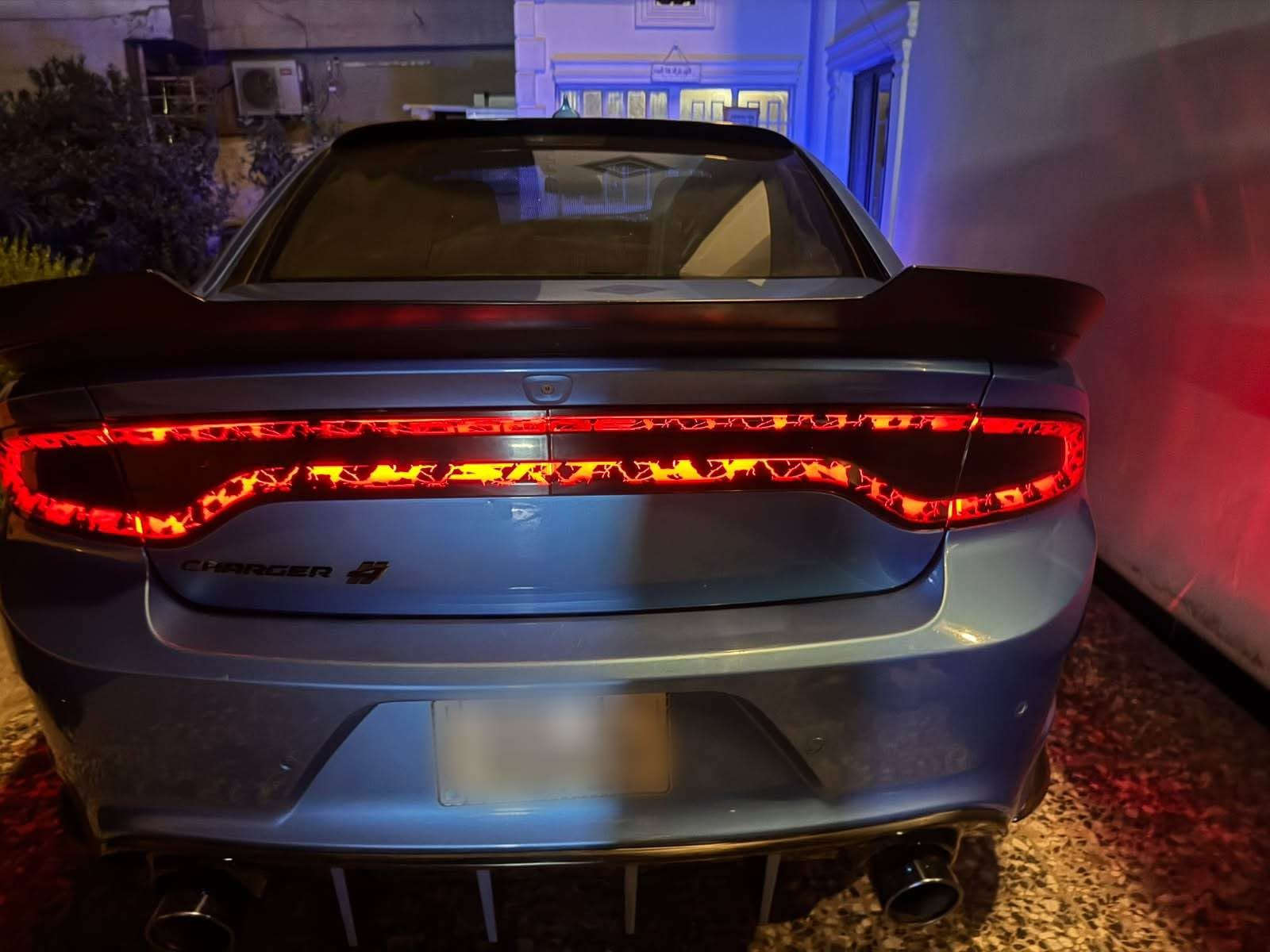 دودج جارجر 2019 للبيع 🔥المحرك: V6 3600 رقم بغداد باسمي
 هزه جديدة
(قوي وعملي جداً)ناقل الحركة: كير أوتوماتيك 8 سرع ماشيه: 108 ألف ميل/كم الإضافات: 
لد (LED) متغير الألوان🔧
 الحالة الميكانيكية والجاهزية:
المحرك والكير بحالة ممتازة 
صدر وتبريد جديد بالكامل ❄️منظومة وقود جديدة بالكامل
السيارة استخدام شخصي نظيف جداً، ولا تحتاج أي مصاريف نهائياً🛡️ تفاصيل الحادث:حادث سطحي بسيط جداً (موضح بالصور)
صبغ الدعامية فقط لأغراض التحديث الإيرباكات سليمة بالكامل (بدون أيرباك)
📍 الموقع  بغداد - الكرخ 
السعر: 185 ورقة  للاستفسار والتواصل:رقم الهاتف:
*********** بغداد, العراق
