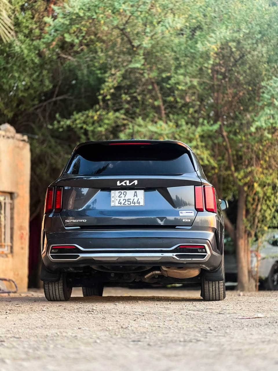 السلام عليكم حياكم الله

بيع او مراوس بلاندكروزر 22 فما فوق 

🚘 كيا سورينتو LX موديل 2023 للبيع

🇺🇸 وارد أمريكي
🔹 محرك 4 سلندر 2.5 لتر
⛽ بنزين
⚙️ ناقل حركة أوتوماتيك
📍 ماشية 48 ألف مايل
✨ فئة LX
✅ سيارة نظيفة وبحالة ممتازة
صدرها صافي ترايها مال زيرو 

السعر 205 و بيها مجال للطيبين 🌹

حادثها قطعتين مصلحات فقط بدون تبديل بدون شاصي و لغد 

العنوان : واسط/الكوت مركز المدينة 
📞 للاستفسار: ***********
