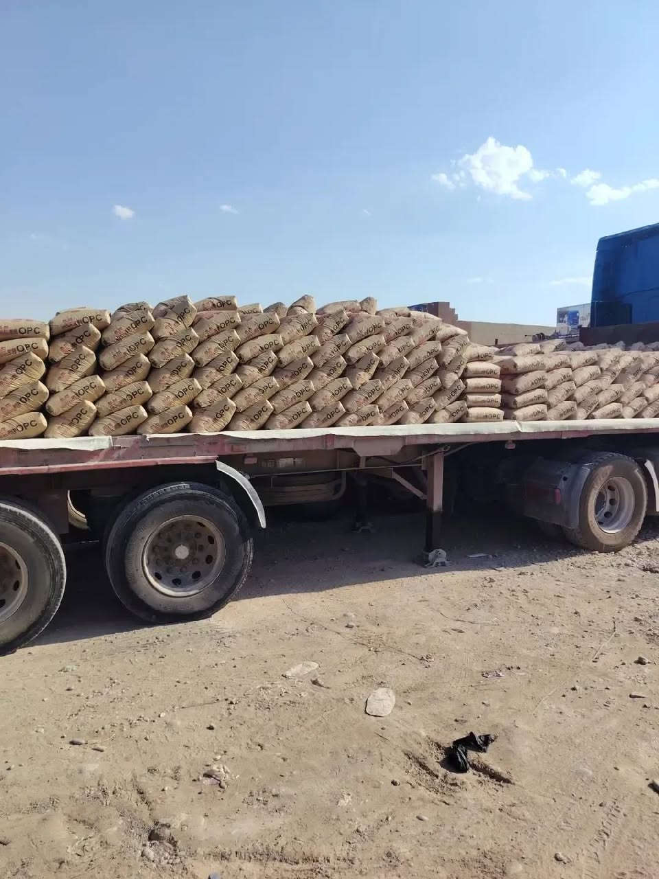 سلام عليكم محلات وطبان صباح للبيع الأسمنت وا الحديد وا جص بأسعار مناسبه الموقع مقابيل قسل القلعه *********** *********** جاهزين ربع وعشرين ساعه
