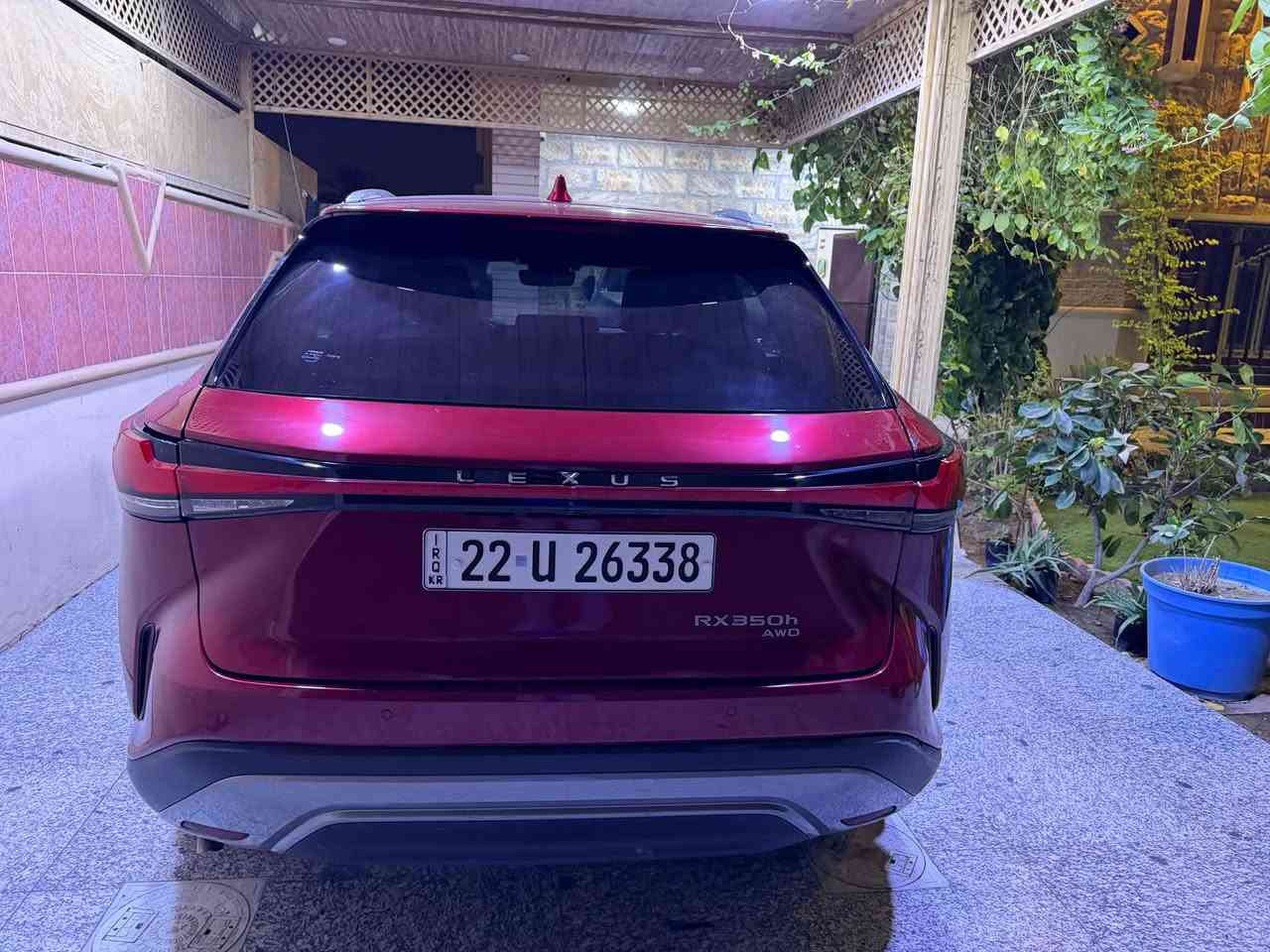 Lexus Rx350h
2024 
17000 miles 
مواصفات بريميوم 
خمس كامرات 
أربع أبواب بصمه
تشغيل عن بعد
فتحة سقف
كشنات امامي خلفي كهرباء وتدفئة وتبريد 
رادارات امامي خلفي 
صندوق كهرباء ويفتح بالقدم 
رقم أربيل دخول جديد سنويه وهزة جديده باسمي 
حادثه صندوق وبنيد 
دواخل فقط شاصي خلفي معدل سحب بدون كص او لحيم
للاستفسار 
***********
السعر 345 وبيه مجال
