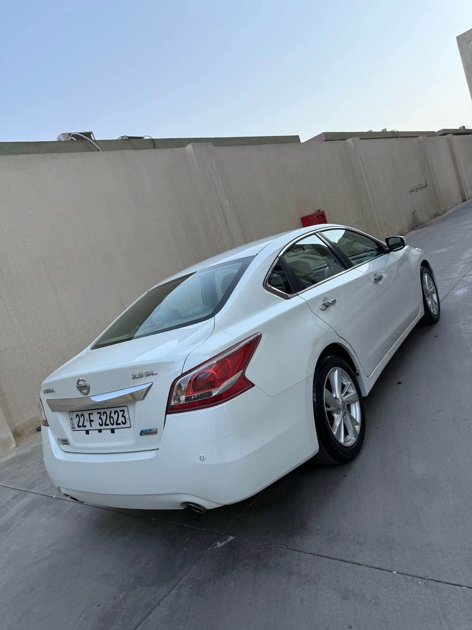 Altima 2013 SL خەلیجی
شەریکە sardar
هەموو شتەکی بە شەرت ٤ تایەی تازەی لەسەرە 
هیچ هیچی نیە بێ سبوغ کەمەک PDR و قەلەمکاری هەیە
یەک دەستە سەیارەکە و زۆر زۆر خاوێن مایتەوە
110,000 KM ڕۆیشتیە 
نرخیشی 11,000$ مەجالیشی تێدایە
ئەگەر موشتەری پەیوەندی بکە بەو ژمارەوە
لە WhatsApp :***********
شوێن هەوڵیر أربيل, العراق
