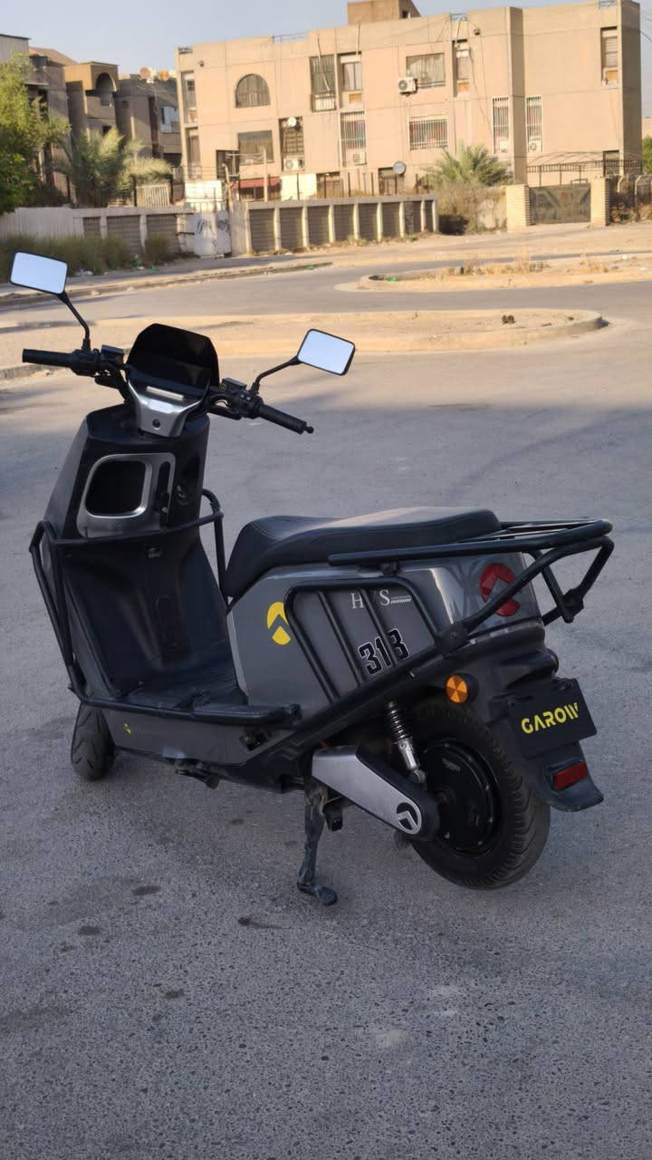 السلام عليكم
دراجة GAROW HVS K1 PLUS موديل 2026 شهر 1 

ملف 2000 حقيقي 

بطاريات عدد 6 مسطرة 

تجي الدراجه ب سويچ وبصمة تشغيل

الدراجه جداً نظيفة وموضحه بالصور گدامكم

وبيها مواصفات هواي

السعر : 900 الف وبيها مجال

العنوان : بغداد الكرخ 

للاستفسار 

*********** آسيا 
*********** كورك
