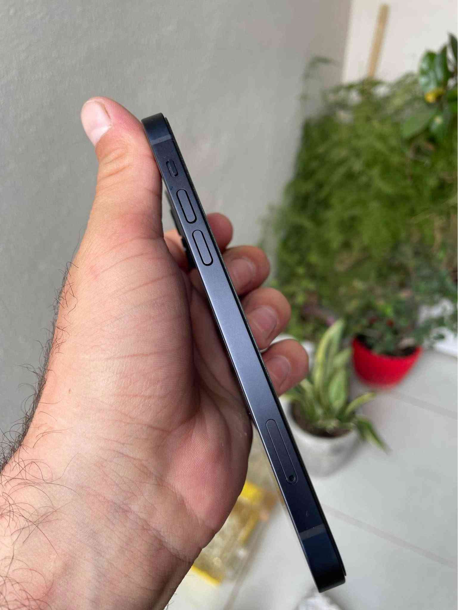 İphone 12 64gb 1sim battary 91 nakrawa ba zaman be ayb bashart %97 xawena ba zaman 370 Hazar maqamal أربيل, العراق

نص مكتوب في الصور:
- 03:46 48 Pil Sağlığı ve Şarj Etme Telefon pilleri, şarj edilebilir bütün piller gibi eskidikçe performansı azalan tüketim mallarıdır. Daha fazlası... Maksimum Kapasite %91 Bu, yeni pile kıyasla mevcut pil kapasitesinin ölçüsüdür. Düşük kapasite, şarjdan sonra kullanım süresinin azalmasına neden olabilir. En Yüksek Performans Yeterliliği Yerleşik dinamik yazılım ve donanım sistemleri, iPhone'unuzun pilinin kimyasal olarak yaşlanması gibi görülebilecek performans etkilerini engellemeye yardımcı olabilir. İyileştirilmiş Pil Şarjı iPhone, pilin eskime hızını yavaşlatmak için günlük şarj etme rutininizi öğrenir, böylece telefonunuzu kullanmaya ihtiyacınız olana kadar %80 oranını geçince şarj etmeyi durdurmak için bekleyebilir. Temiz Enerji ile Şarj iPhone, bölgenizde daha düşük karbon emisyonlu elektrik kullanılabildiğinde şarj etmeyi seçerek karbon ayak izinizi azaltmaya çalışır. iPhone, onu kullanmaya ihtiyacınız olmadan önce tam dolması için günlük şarj etme rutininizi öğrenir. Daha fazla bilgi...