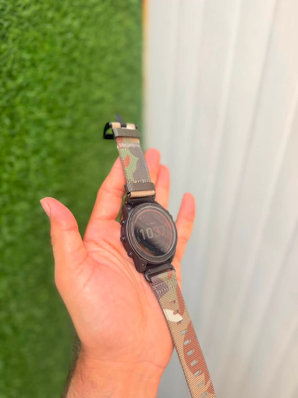 توفر الان الساعة العسكرية 
Garmin Tactix 7 pro sapphire solar 51mm Titanium 
مستخدم النظافة 85‎%‎ مع ملحقات كيبل الشحن +سير اضافي عسكري+مع ربل اسود +سدادة شحن+ لاسق شاشة 
والتوصيل مجاناً 
السعر مخفض جدا بسعر 950 الف دينار 
سعر الجديد مليون و915 الف 
للحجز واتساب ***********
