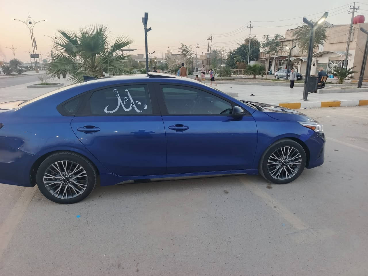 بيع مستعجل كيا فورتي 24جيتي لاين حره بسمي بدون رقم تترقم جميع المحافظات بدون تبديل اوصبغ بارد فقط صور الحادث بالمنشور مكان السياره ناصريه مركز السعر 120  لل استفسار ***********
