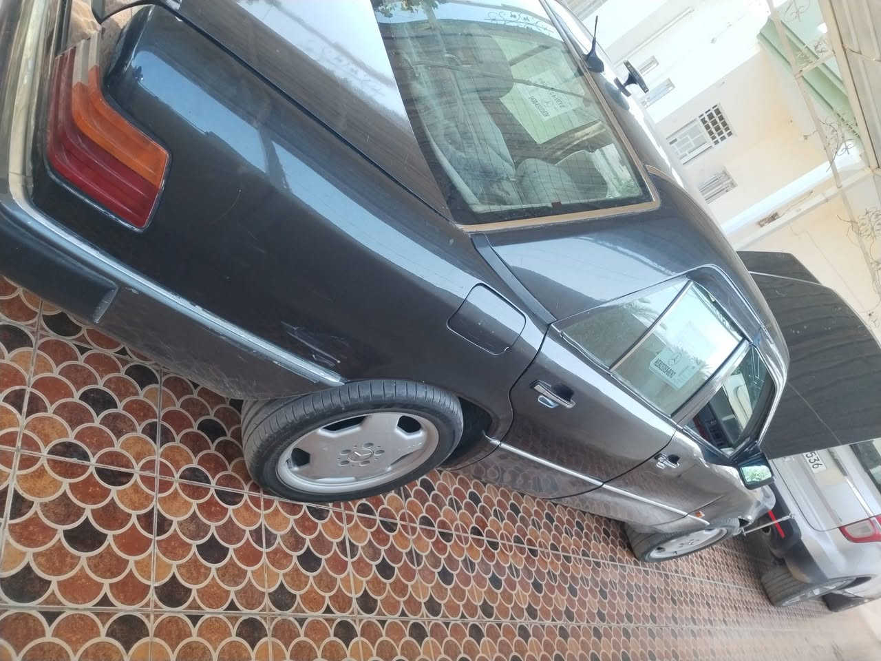 السلام عليكم مارسيدس دب موديل ٩١ تحويل مباشر تبريد شغال جاهزه السياره  السعر ٤٧ المكان سامراء ***********
