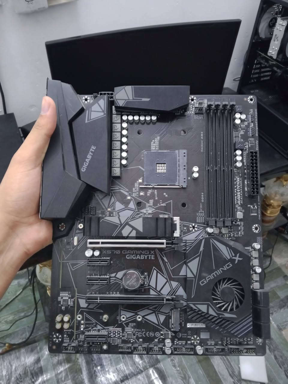 بورد + مبرد للبيع
Gigabyte X570 GAMING X (Socket AM4)
سعره 150 الف

Xigmatek Aurora Arctic 240
سعره 30 الف
متوفر توصيل جميع المحافظات 
***********
كربلاء
