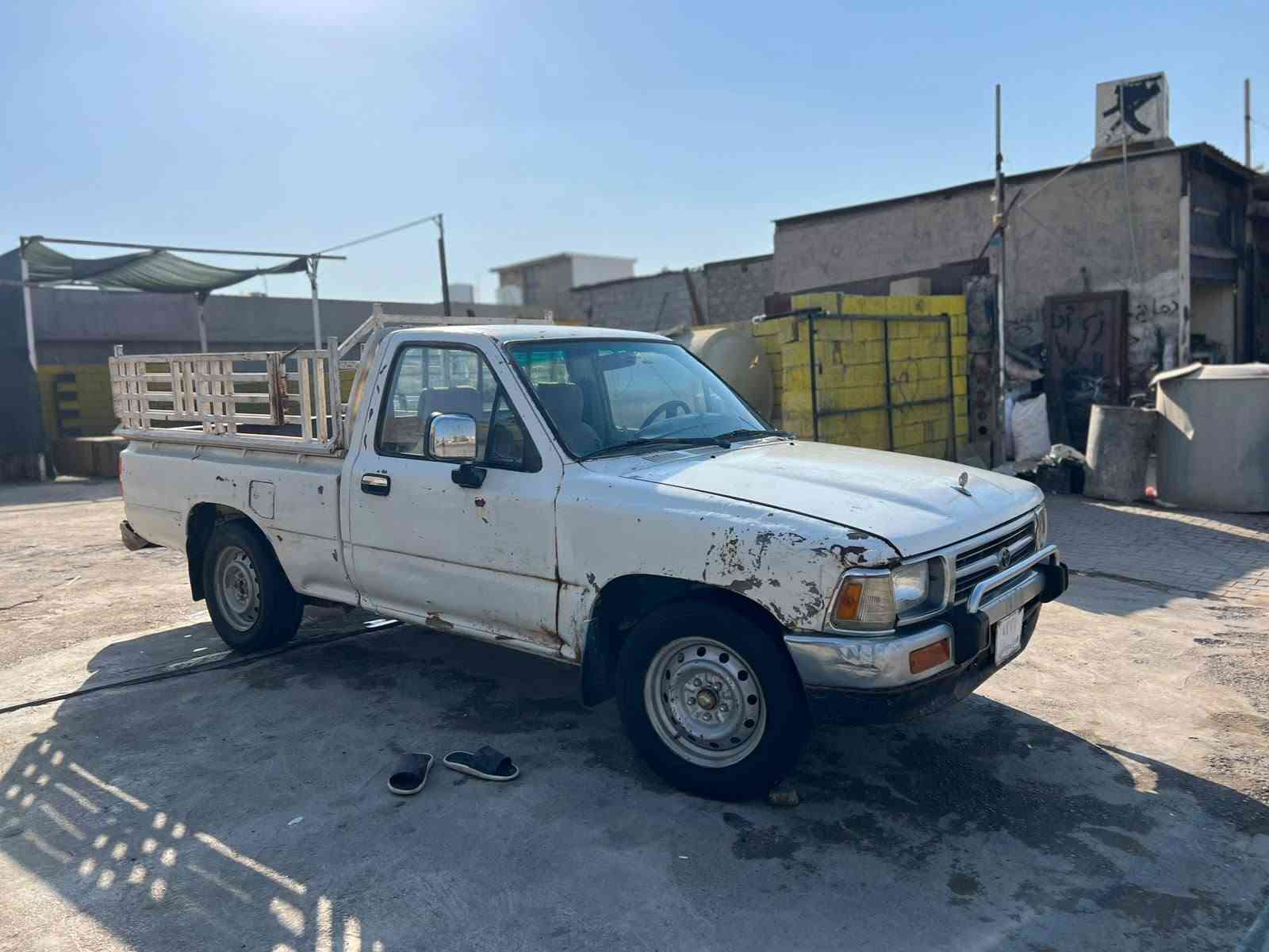 سلام عليكم بيكم موديل ٩٥ رقم صلاح الدين فحص شرط التحويل مكان كركوك عمل شعبي *********** السعر ٣٢ مصبوغه عام
