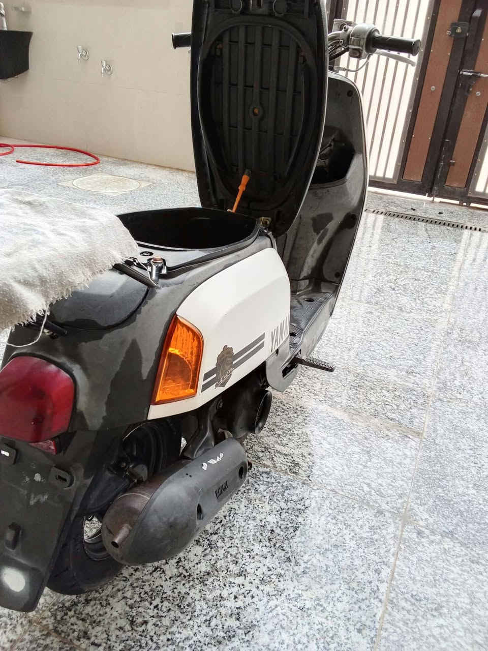 بوليس بلاديه • ٤٩ • كابريتر