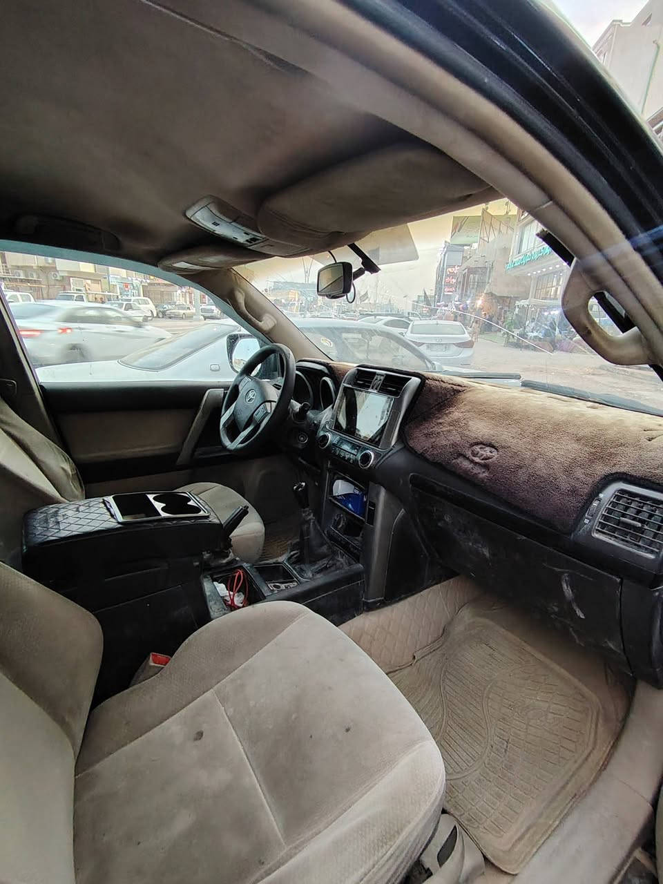 سلام عليكم برادو للبيع كير عادي سياره جيده رقم أربيل العنوان البصره الزبير سياره بسمنا بيها المكر الخلفي بي معجون للستفسار *********** السعر ب185
