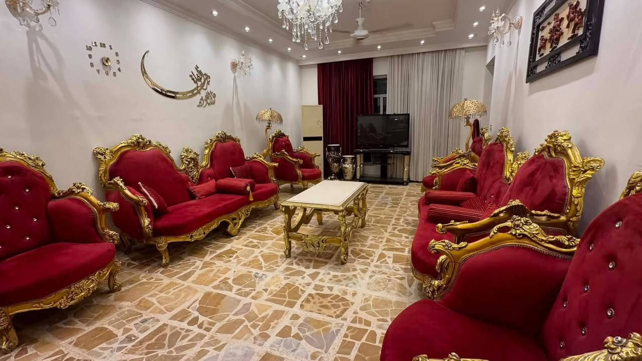سلام عليكم تخم نضيف مصري دمياط مع طبلات وسطيه وجانبيه مرمرالسعر مليون و 600 الاتصال ***********   بغداد العامريه
