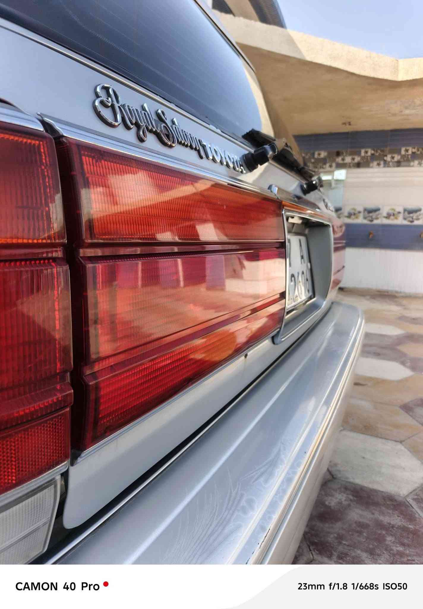 🚘 للبيع تويوتا كراون ستيشن موديل 1990
السيارة جديده بمعنى الكلمه ومواصفاتها:

- ❄️ تبريد أمامي وخلفي شغال
- 🔥 قطعتين تبريد  تدفئة شغال
- ماسحات وزرّاقات أمامية وخلفية كلها شغالة
- 💡 أضوية الصالون والداخل والأبواب كلها شغالة
- ☀️ فتحة السقف شغالة
- ✨ التنتة جديدة بمعنى الكلمة
- ✨ أرضية السيارة مخمل جديد
- ⚙️ مكينة وقير بحالة ممتازه بشرط
- حدادية جديدة
- 🛞 تخم تايرات
- ❄️ ثلاجة
- 🔒 سنترلوك للأبواب الأربعة والجنطة
- 🎨 اللون: سلفر
- 🚘 رقم السيارة: ذي قار – إنكليزي دولي
- 📍 السيارة حالياً: الناصرية – سوق الشيوخ
- 💰 السعر: 95 قفل
- ✅ كفالة عامة
- 📞 رقم الاتصال: ***********

✨ السيارة جديدة بمعنى الكلمة، وعلى الطبيعة أحلى من الصور. تعال شوفها بعينك واحكم بنفسك، وبيها خير إن شاء الله، والجاد يتفضل ويتدلل.

نص مكتوب في الصور:
- CAMON 40 Pro 23mm f/1.8 1/102s ISO400