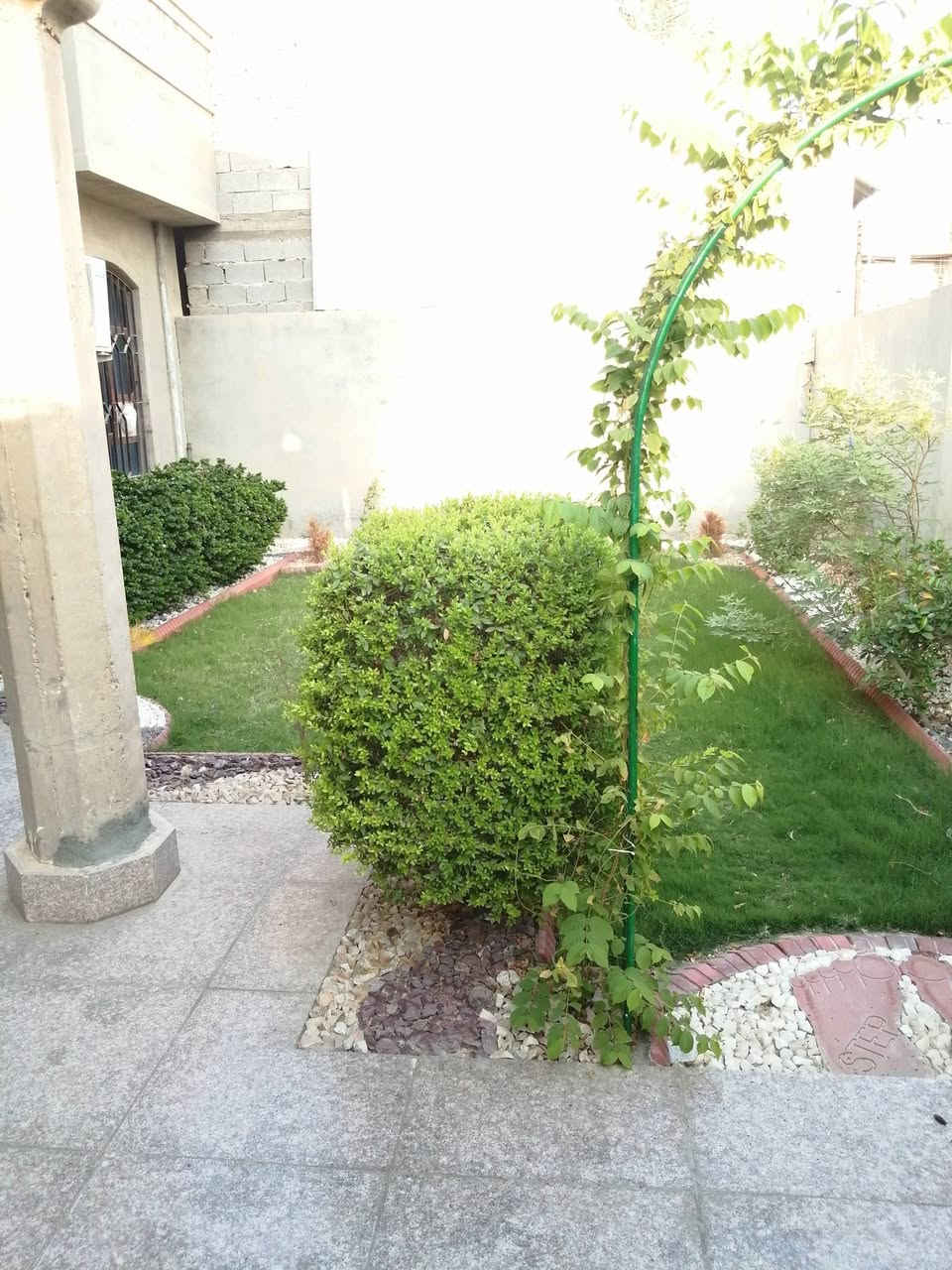 🏠بيت #للبيع في الفلوجة حي الشهداء قرب مرطبات مشمشة .
📍البيت طابق واحد غرفتين نوم واستقبال وصاله ومطبخ .

✨ تفاصيل العقار:
🔹 المساحة: 250 متر  .
🔹 السند: طابو صرف (ملك) بأسم شخص واحد. 
🔹 موقع ممتاز جميع الخدمات متوفرة .

💰 السعر: 140 مليون وبي مجال. 

📞 للتواصل والاستفسار:
*********** واتساب 
او مراجعة مكتبنا #مكتب_البيان_للعقار الكائن في الفلوجة حي الشهداء شارع مرطبات مشمشة
