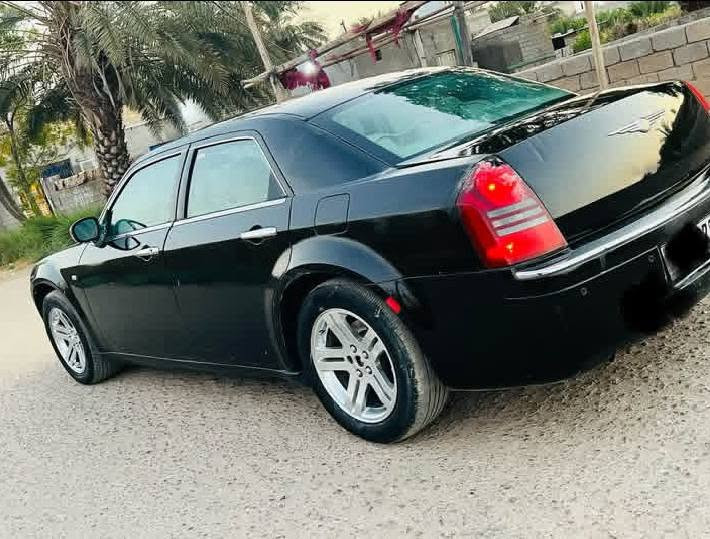 اوباما 10اصل
رقم وسنويه انكليزي طبق الاصل مكينه وكير كفاله كارتون حداديه جديده
منظومه زنون شاشه 
دواخل جديده تحكم استيرن
كهربائيات كله شغاله 
سياره حلوه ما ناقصه برغي لاصبغ ولاتبديل ولاضربه
السعر 35وبيها مجال حك الجيه

الاتصال 
***********
