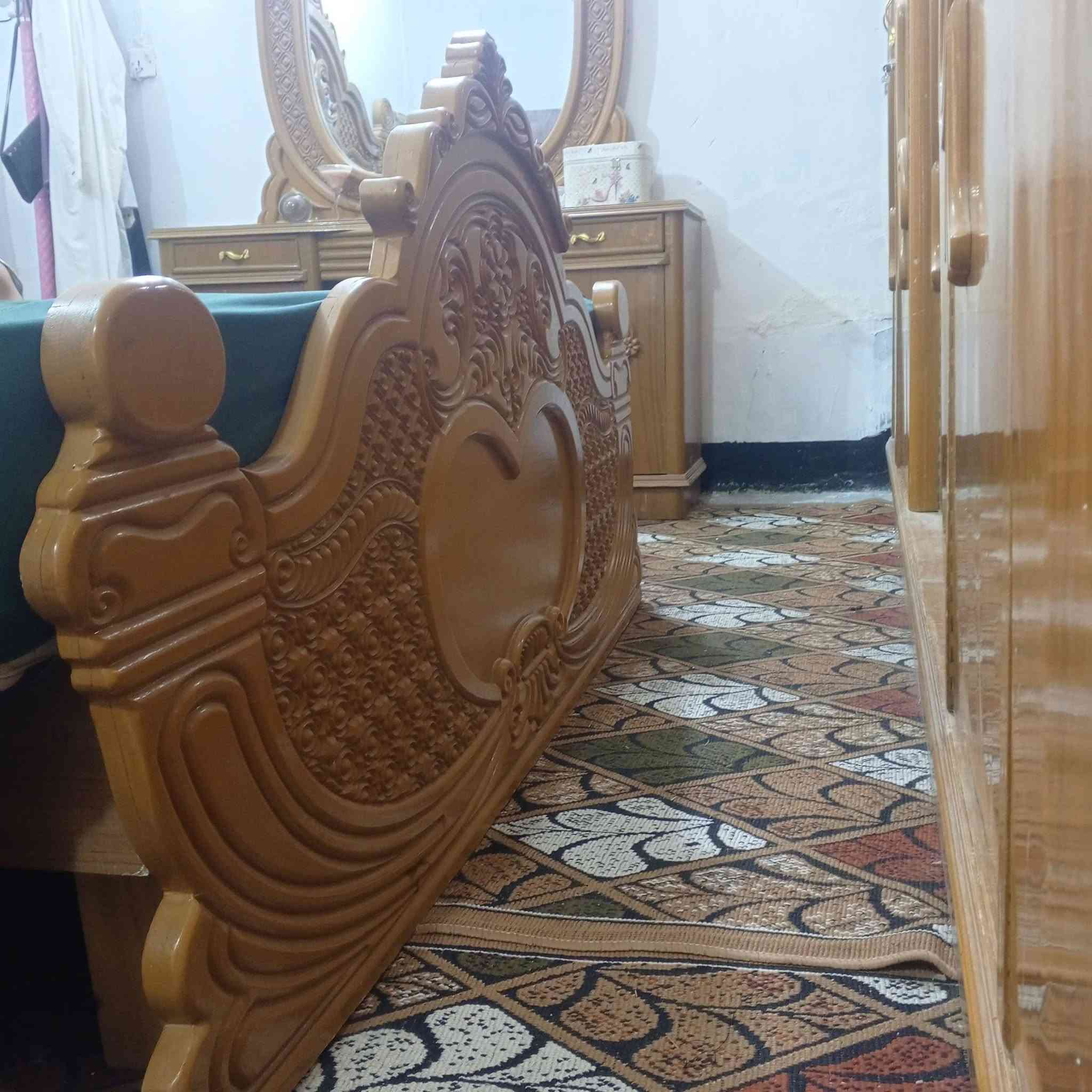 غرفة خشاب السعر 800 صاج عراقي تزگام
وبيه مجال العنوان كربلاء حي العسكري قرب السوق العابد 

***********
