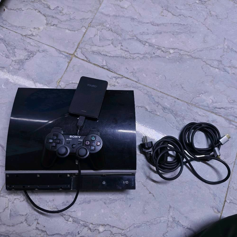 سلام عليكم شباب 

بلي 3 مهكر نضيف 

عدد الالعاب:

1_call of duty

2_GTA5

3_call of duty GOST

4_FIFA 19

5_ BES 18

6_ لعبة السباق bluer 
--------------------------
كيبل HDMI جديد 8k 
مع جوستك واحد
مع شاحنه جديده 
مع هارد واحد تيرا 
--------------------- 
السعر 120 و بي مجال 

واتساب: ***********
العنوان: بغداد حي العامل