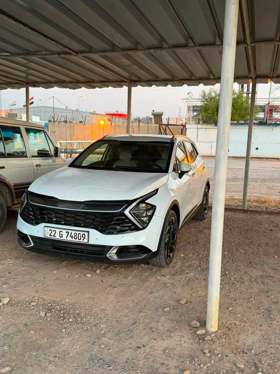 السلام عليكم
� للبيع سبورتج موديل 2022 خليجي 🔥

🚘 ماشية: 63 ألف كم
✨ المواصفات: فول أوبشن
🌟 فقط بانوراما مابيها

المواصفات:
* اوتو هولد
* مري شفط
* اشاير بالمري
* لد نهاري
*رقم شمالي
* بصمة ابواب
* شاشة كبيرة
* كامرا دوارة
* بصمة تشغيل
* داخل لونين مميز
* انضمة قيادة
* تخم تاير جديد
* تبريد ثلج 
* هند بريك دكمة
* هيترات كشانة
* كشانة جلد
* هيتر ستيرن
* صندوق كهرباء
* نقاط عمياء
* شحن لاسلكي
* شفتات ستيرن
* تشغيل عن بُعد
* حساسات أمامية وخلفية

ضرر بسيط مو ضرر وانما :
بيه شبرين صبغ براس البنيد، بسبب طخة كلش خفيفة كشرت الصبغ، وتم تصليحها بدون أي تعديل أو سحب، فقط بخ، وماشر بالصورة. يعني حاليا سياره نضيفه ١٠٠/١٠٠ كير محرك حدادية صدر كله كفاله شرط

📍 رقم أربيل
✅ شرط وكالة أو تحويل

📍 المكان: سامراء
💵 السعر: 188 وقابل للتفاوض بيها مجال اتصل وبيك خير وتدلل 
***********

