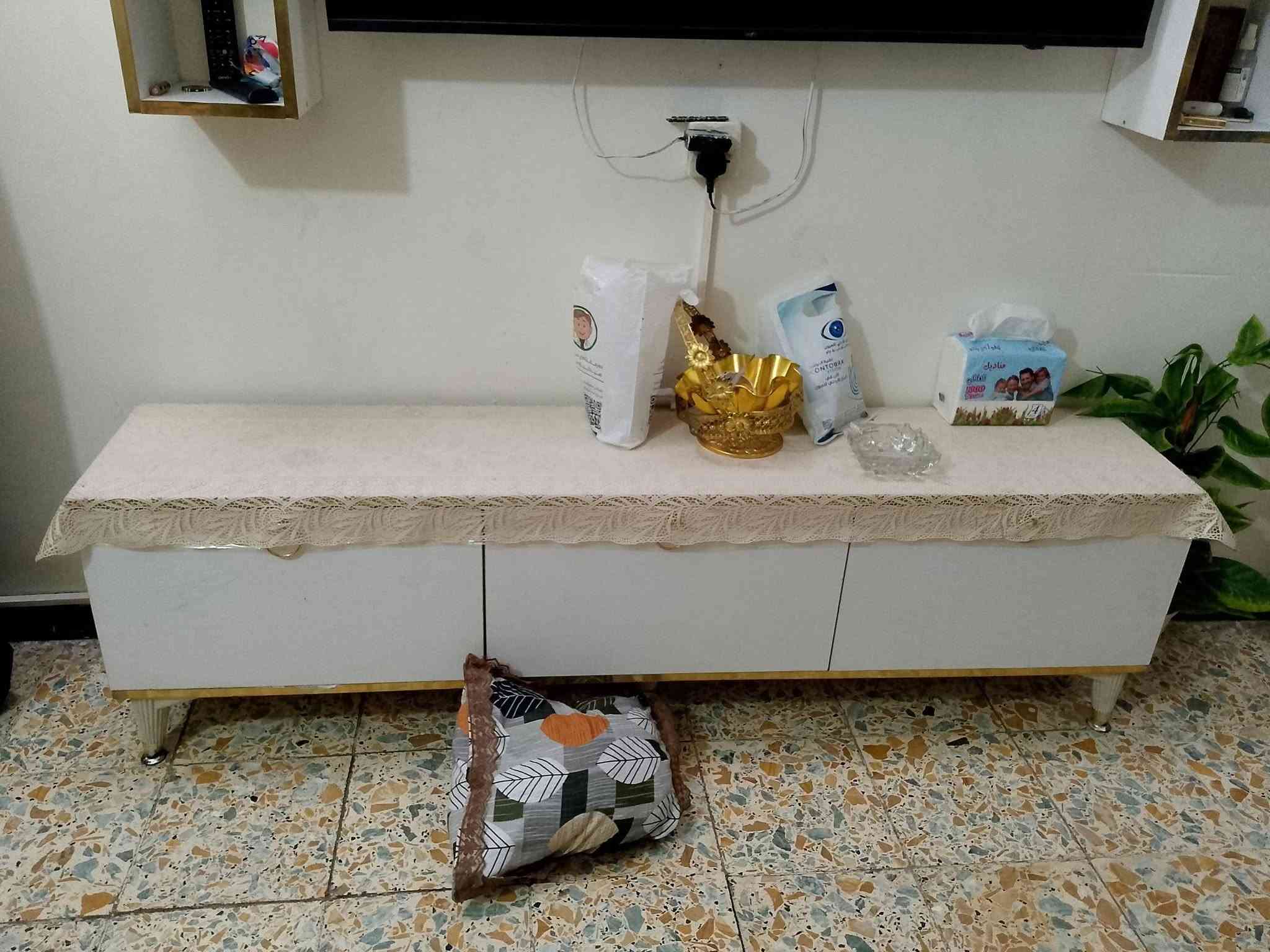 سلام عليكم
أغراض بيت السعر مناسب 
***********
