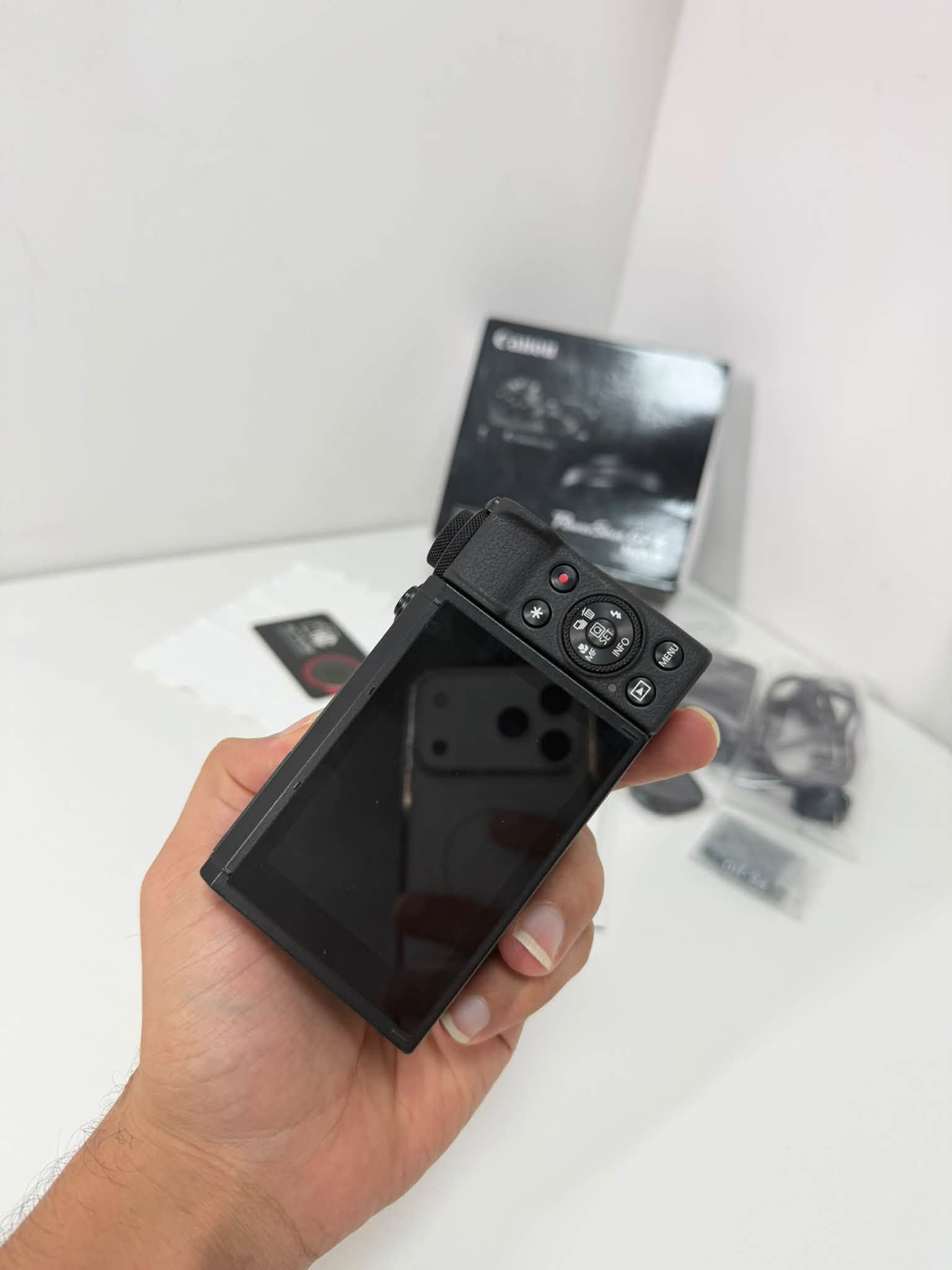 كانون GX7 III • مرفقات كاملة • مستعمل