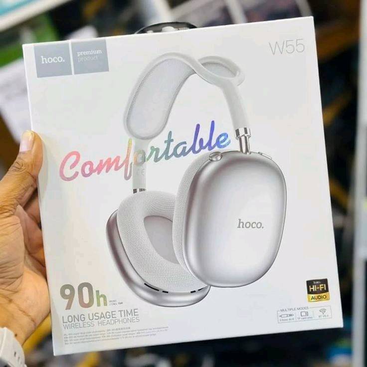 سماعة راس Hoco W35 Max ANC Wireless  Headphones

.أبرز المميزات 
تعزل ضوضاء فعال: تدعم تقنية ANC لتقليل الأصوات المحيطة وتوفير تجربة استماع هادئة
بطارية خارقة: توفر ما يصل إلى 90 ساعة تشغيل مستمر (عند إيقاف العزل) ونحو 45 ساعة (عند تشغيل العزل).
اتصال مستقر: تعمل بتقنية Bluetooth 5.3 لضمان سرعة الاقتران وثبات الإشارة.
طرق تشغيل متعددة: يمكن تشغيلها لاسلكياً، أو عبر كابل AUX، أو تركيب بطاقة ذاكرة خارجية (TF Card).
تصميم مريح وفخم: تأتي بوسادات أذن مريحة للاستخدام الطويل وتصميم عصري شبيه بالسماعات الرائدة.
السعر /27الف
للطلب او استفسار عبر خاص او انستا Turab_Store او رقم ‎***********
توجد خدمة توصيل لجميع المحافظات 5,000