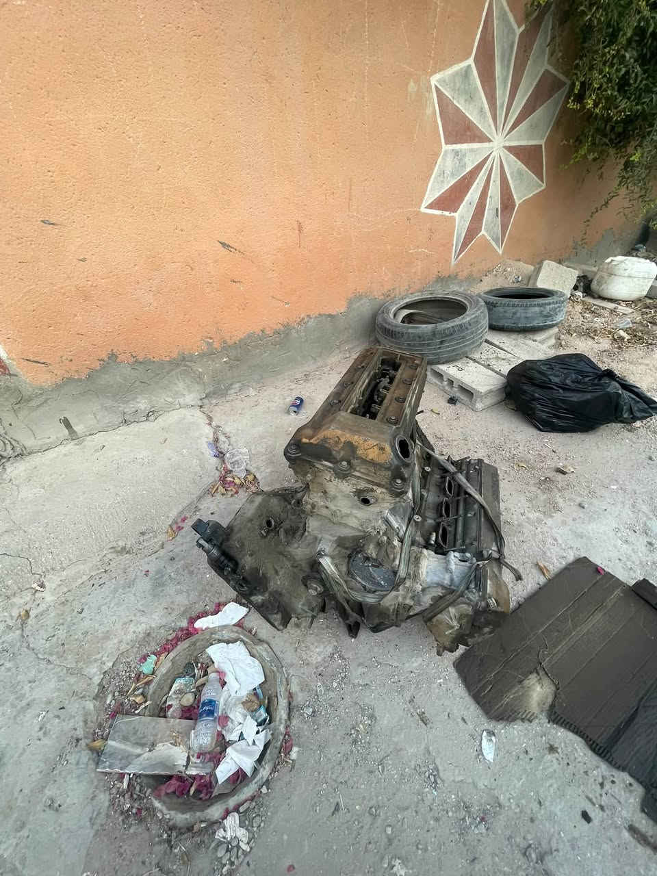 السلام عليكم للبيع مكينه ٣٠ //V8طفت وحدها ادير وما تشتغل أكفلك بستم وكرنك ويطق مكاني بابل جبلة ***********
