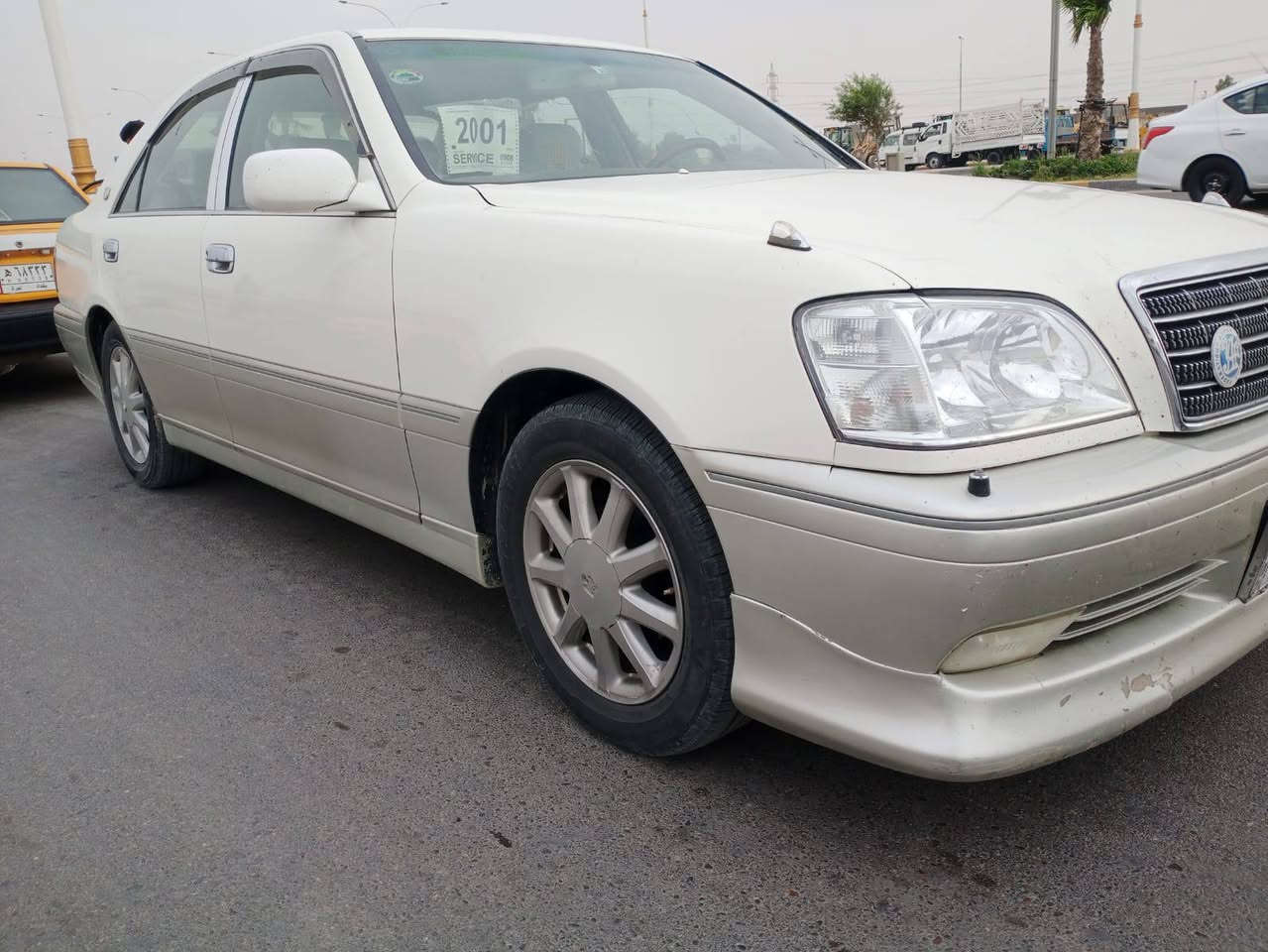 تحية طيبة للجميع
للبيع تيوتا كروان ملكة مديل “2001  
انا عسكري اداوم مطر بغداد الدولي حاليا السياره  عندي بالدوام اذا عندك سياره نرهم مراوس 
مواصفاتها السياره

✅ اصل كرستال 

✅مكينه ديفور الجبير   

✅شاصي 75

✅3دكم  

✅ستيرن كهرباء

✅كشن كهرباء

✅تحكمات خلفية 

✅جام كهرباء 

✅ويل نجمة 

✅تخم تاير جديد  
 

✅سبير + عده كاملة 

✅تبريد ثلج سلبت 
مشروع وطني رقم بصرة انكليزي بسمي ا 
للاتصال على الرقم ما اتواجد على اتصال راسل على الواتساب وارد عليك ادز لك التفاصيل وادز لك الصور مع العلم السياره بها سونار  ***********
