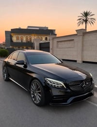 للبيع C300 2019   رقم بغداد الجديد باسمي + هزه جديدة  السياره بيها كت ...