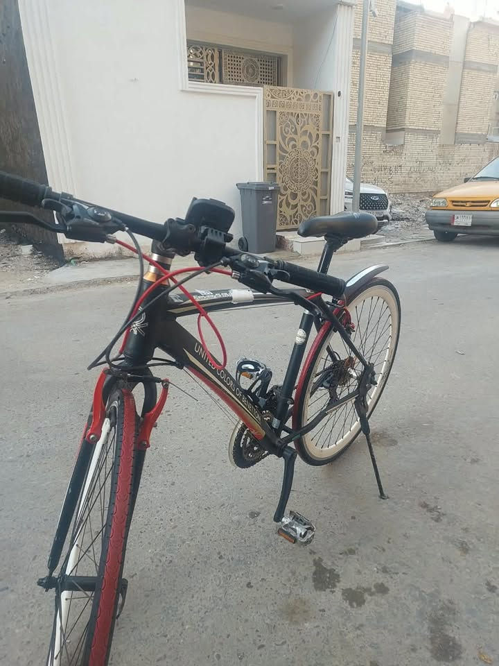 C700 المنيوم
٣ كير امامي و٧ خلفي 

بريكات شغال 

الكير كامل شغال 

التايرات جديدات ويه البايسكل 

يجي وياه ضوه امامي عالي وناصي ورماش 

الخلفي فيدرالي احمر وازرق 

ستان للموبايل جديد وثابت 

حامل مطاريات جديد 

مستخدم بس ٤ ايام

السعر 200 وبي مجال للشراي 

مكاني بغداد 

*********** واتساب للإستفسار
