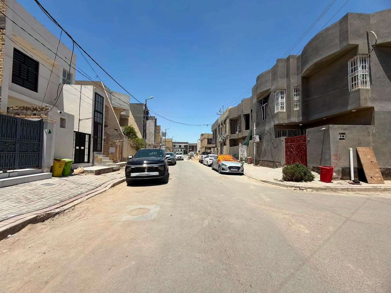 🛑 دار سكني  للبيع 🛑 
 مطلوب إسكان 12 مليون 
المنطقة : الديوانية ؛حي الجامعه 🚩 
اقرب نقطه ؛قرب شارع اسوات
المساحه :100 متر🏛️ ركن واجهة 10
    
         كونكريت مسلح 
           بناء حديث 
التفاصيل :  الطابق الاول🛑 غرفه وصالة واستقبال ومطبخ  وصحيات داخليه وخارجية 
الطابق الثاني؛ثلاث غرف نوم وصاله ومجمع صحيات 
للاستفسار 
     مراجعة مكتب رسول الوزني للعقار  
الديوانية . حي الحضارة بداية شارع اسواق طيبة
 للمعلومات ولمزيد من التفاصيل ⬇️
       مراسلة الصفحة  
      او الاتصال
***********
