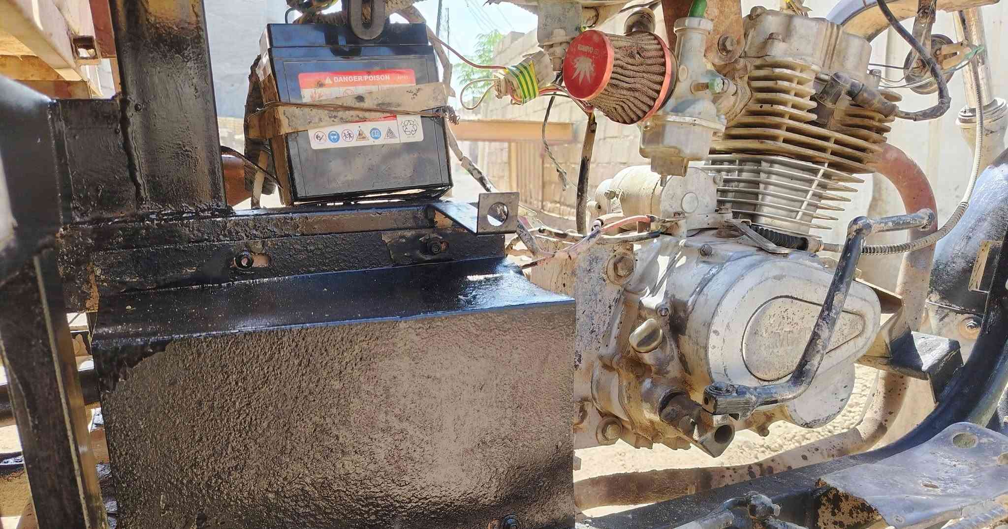للبيع ستوتة MTR مديل ٢٠١١ مكفولة كفاله عامة
 مكينة جديدة
كير بوكس جديد
اكسن جديد
فلنجات جدد
صدر امامي جديد ابو الختم
صالنصة جديدة
تاير امامي جديد
السعر ١١٠٠ مليون ومية
مكاني الطارمية شارع التدبير الشراي يتصل ***********

