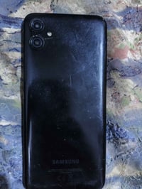 تلفون a04e البيع ذاكره١٢٨ تلفون ما ممبدل بي سعره50 بي مجال مكاني بغداد...