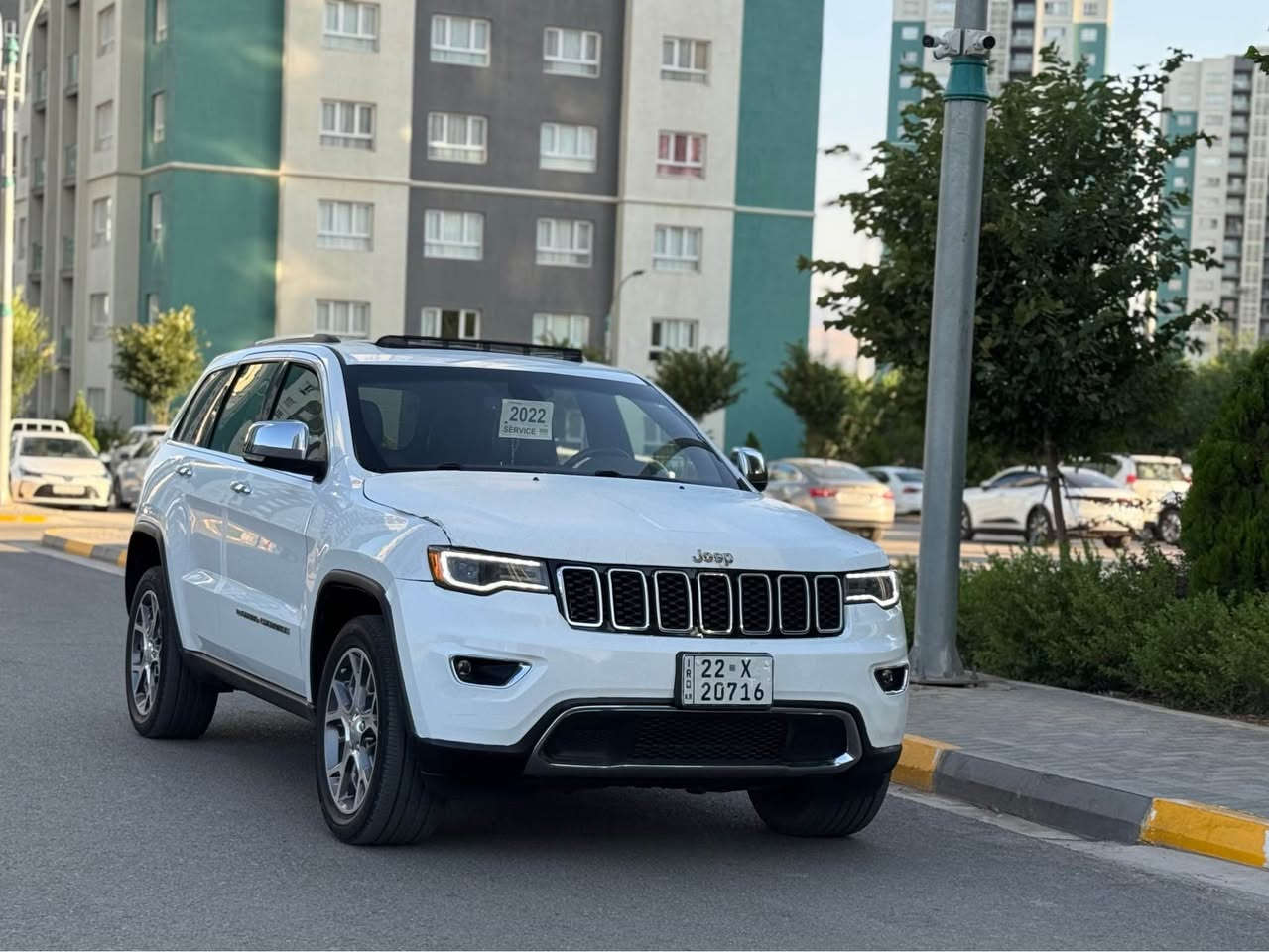 *جيب كراند شيروكي (لاريدو)
*jeep Grand Cherokee*
*Laredoo limited*
*موديل 2022 آخر إصدار.
*ماشي43 الف مايل قابل لزيادة.
*حادثه بس بونيت بدون دواخل.
*ايرباك كله مرجع مال شركة.
*فئة المواصفات لمتد فقط بدون بانوراما و رادار امامي.
*بصمة وتشغيل عن البعد.
*ابواب بصمة.
*صندوق شفط و كهرباء.
* سقف سلايد.
*تحكمات كامل استيرن.
*استيرن هيتر.
*كشنات جلد و كهرباء وتدفئة.
*تبريد مركزي.
*لايتات LED و زنون.
.LED بك لايت *
*كاميرة خلفي.
* حساس خلفي.
*عليها وياله 20 انج تو سايز بلادي.
(السيارة رقم أربيل تحويل بشرط محرك كير كهربائي
كلشي بشرط صدر امامي خلفي اكسل كله عل بلادي ما
ملعوب بي ولا برغي)
*السعر السياره 270 ورقة بها مجال بسيط.
*مكان السيارة كركوك.
*********** كركوك, العراق
