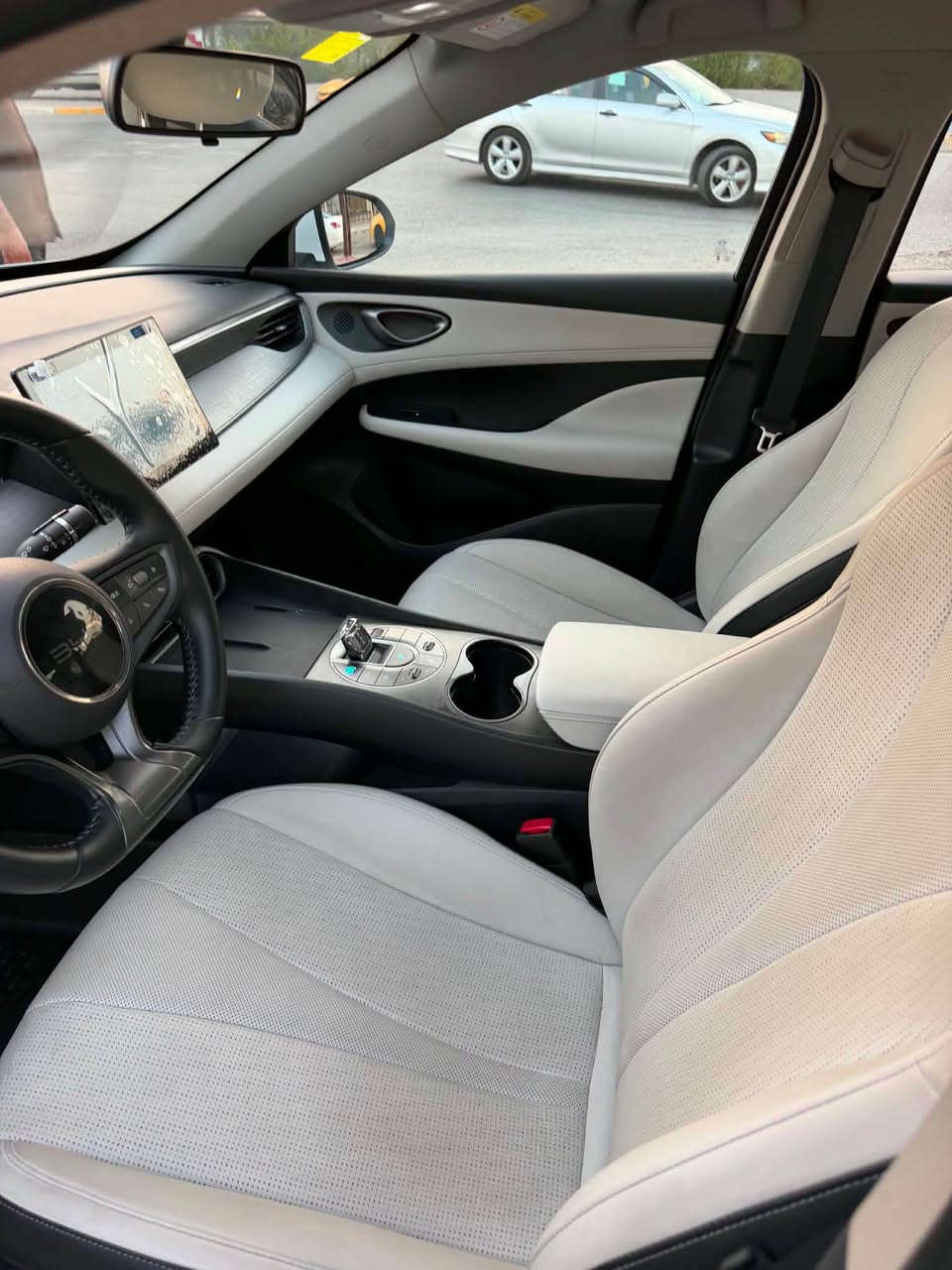 بي واي دي سيل 5 (Byd Seal 05)

ماشية 13كم
فول مواصفات
مكفولة كفالة عامة

المواصفات

فول حساسات (امامي + خلفي)
رادارات جانبية
كرسي السائق كهرباء
ويل كب
شاشة كبيرة
اوتو بارك
اوتو ستوب (توقف ذاتي)
اوتو درايف (قيادة ذاتية)
السعر:  140📮
شراي يخابر ***********
مكان كركوك كركوك, العراق
