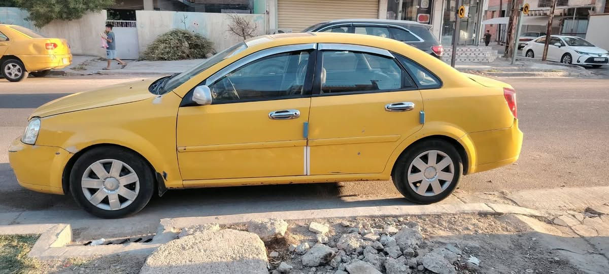 السلام عليكم اوبترا 2009 خليجي رقم جديد كير ومحرك نظيفات شاشه وكامرة مصفرة هيئه وغرامات بأسمي تبريد ثلج السعر 53 مكان السيارة بغداد حي الخضراء ***********
