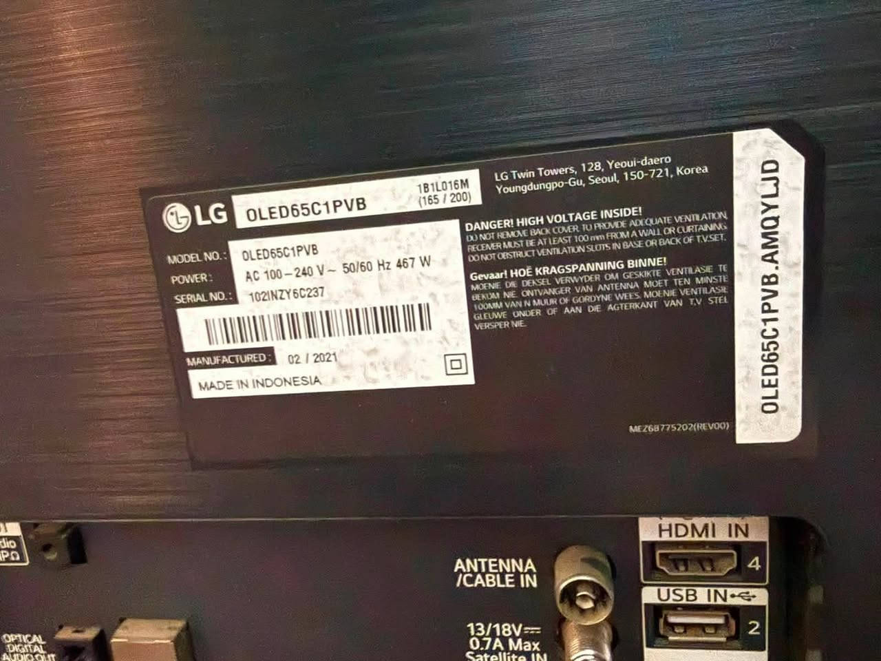 تلفزيون لبيع مكسورة شاشة
LG OLED 65 
***********
