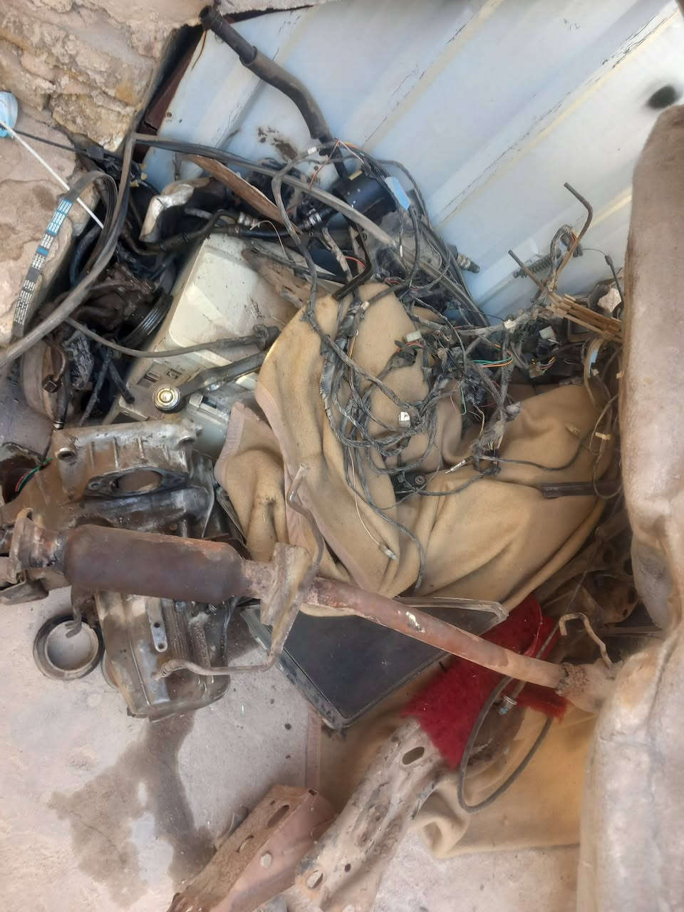 تفاصيل داخل الصوره

نص مكتوب في الصور:
- كروب سايبيات ميسان
- Naaser Alkaabi · مساهم صاعاو · ٢٠ ي
- سلام عليكم عندي غراض تفصيخ دشبول كشنات راديتر مروحه اصطابكسل ادرايمات سلف دينمو تانكي بانزين فيت بم كامل وياه القاعده ضفيره كامله من الامام للخلف عقل كامل هوه والجوزه والحساس اسويج سستم كامل كاعيه جديده بواري بريك مكينه كامله وكير بنيد جديد وجاملغ اواتصال على الرقم ***********