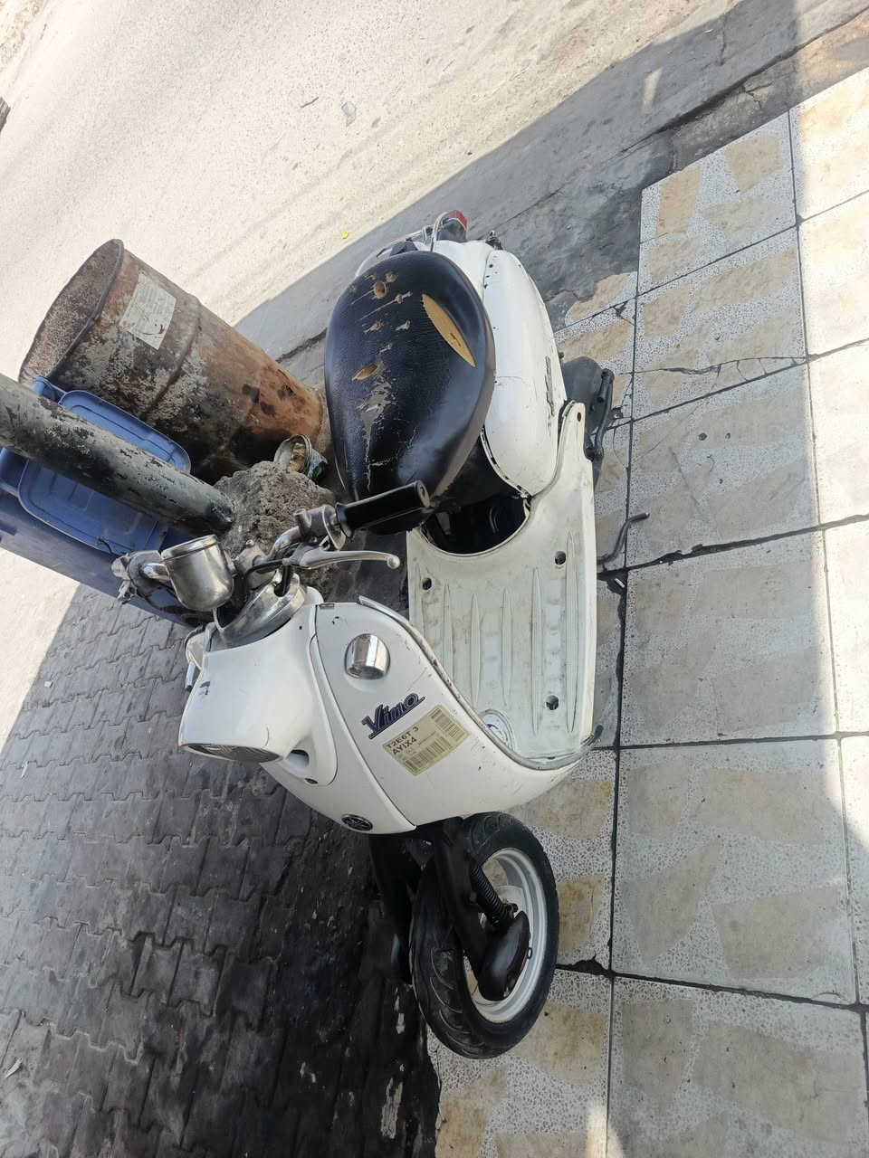 سلام عليكم دراجه عبد لحليم للبيع نضيفه محرك ناعم مابيه الصوت اكسن دراجه ناعمه  سعره 180  وبيه مجال رقمي *********** واتساب
