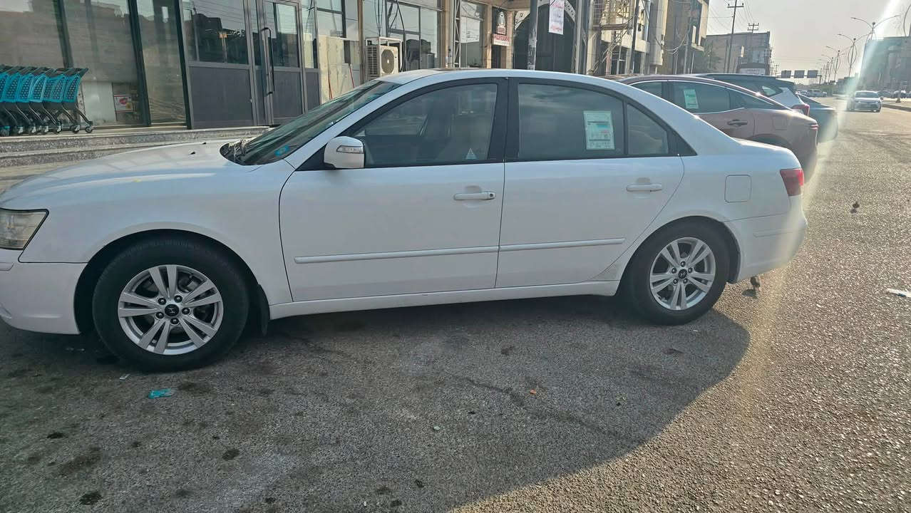 سوناته موديل ٢٠١١ خليجي كفاله عامه بيه بس بارد قليل بجاملغ الخلفي حداديه تخم تاير فتحه سقف سياره فول رقم بصره 
لتواصل اتصل ***********
مكان سياره ذي قار قضاء الفهود 
سعر ١٢٠$وبيه مجال اني مكلف بنشر￼

