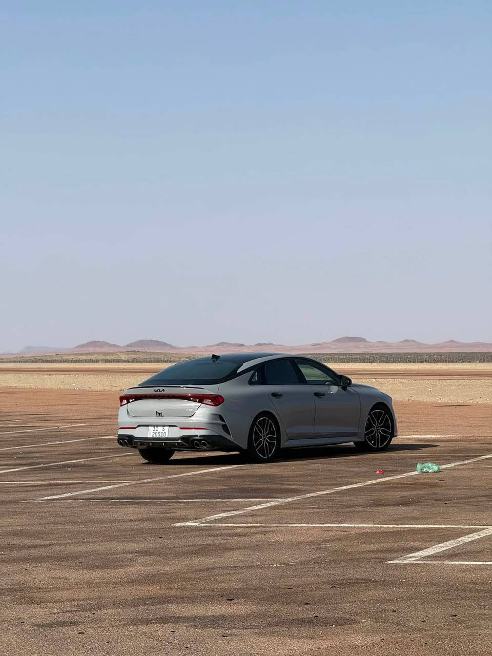 السلام عليكم K5 _GT
الـــــمــوديــــل:-2024
حــجـم الـمـحرك:- Turbo 2500
الــــعـــــــــداد:20 الف ميل
الايــــربــاكـــات:-بدون ايرباك 
الـــــــوحـــــــة:- رقم بغداد باسمي مالك اول اني 
 السعر  218💲وبيه مجال 
- بصمه تشغيل + ابواب
- تشغيل عن بعد ( Remote Start )
- بنوراما فتحتين 
- داخل جلد ( اسود خط احمر )
- كشنات كهربائيه للسائق مع تدفئه بالكشن مختم GT
-تحكم ستيرن جهـتين 
- شحن لاسلكي
- لايت زينون 4 عدسات
- كشافات زينون
- بك لايت لد متصل
- رادار امامي + خلفي + جانبي
- نظام النقطه العمياء مع تحذير الاصطدام مع خاصيه التوقف التلقائي 
- مثبت سرعه ذكي تفاعلي مع الرادار 
- نظام كشف حركه المرور الخلفيه توقف ذاتي عند مرور شخص او سيارة من الخلف 
- مساعدة البقاء في المسار في حال عدم الانتباه 
- مساعد الخروج الامن عند فتح الابواب 
- شاشة وسطية 10.25 إنش تدعم Apple CarPlay & Android Auto 
- خاصيه التحكم بصوت المحرك عن طريق الشاشه Active sound design ٣ وضعيات 
-نظام صوتي محيطي عدد 12 سماعة
- درايف مود ٤ وضعيات للقياده 
‏Normal,sport,sport plus ,custom 
- نظام ترحيب عند الاقتراب فتح الاضواء 
-الضرر بارد بالجنطه وبيه بنيد ضربه خفيفه نصبغ ليبل واحد 
***********
العنوان:-حله بابل مركز المدينة
