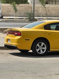 دوج جارجر 2013 السياره متجايه مبدله فره كامله غرفه جديده اربع بطاين وك...