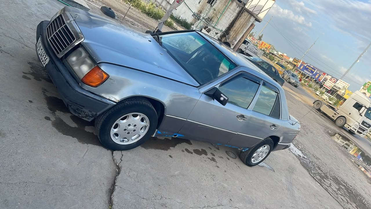 محرك بطه 2500
1987

كير ومكينه لوك 
منضومه تبريد جديده
سياره غاز و بانزين 
سياره مابيها اي نقص
قواعد بلاد سليمات
***********
