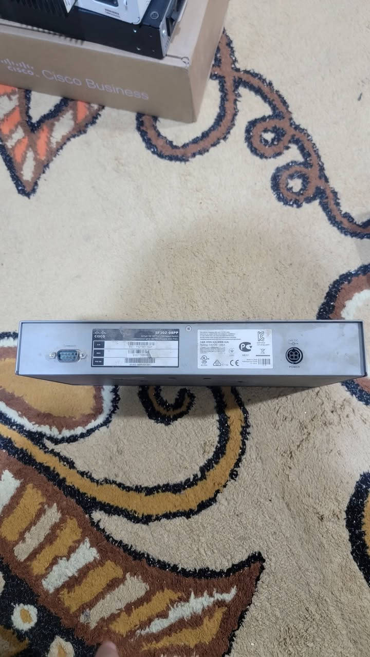 للبيع شباب
وبلكي شلع شلعه وحده 
وعندي بكرتين واير كات ٦
وكاجككوردات 
ومونتيرات
واتساب 
***********
