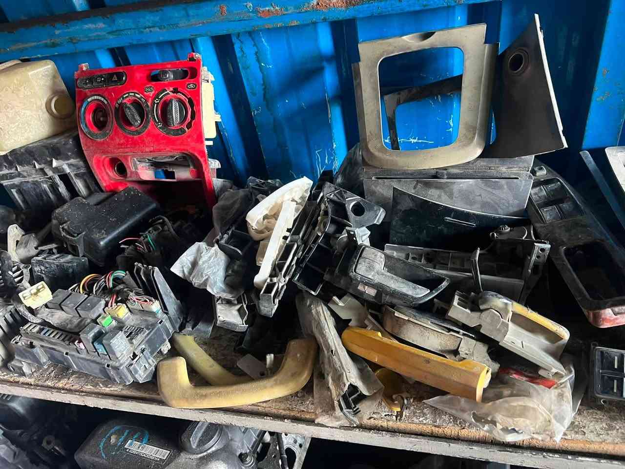 حسن طالبيه   لتصليح وبيع ادوات وتجفيت وتحوير جميع انواع السيارت🚖 شيري 🚘بيوايدي 🚕تيكو جيلي🚑 كورلا🚦 سمند 🚥بيجو بارس 🛞 الموقع بغداد طالبيه قرب  مطعم صادق تواصل 📞*********** ☎️🛜وتساب
