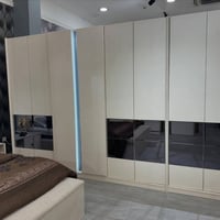 للتواصل 07810943800