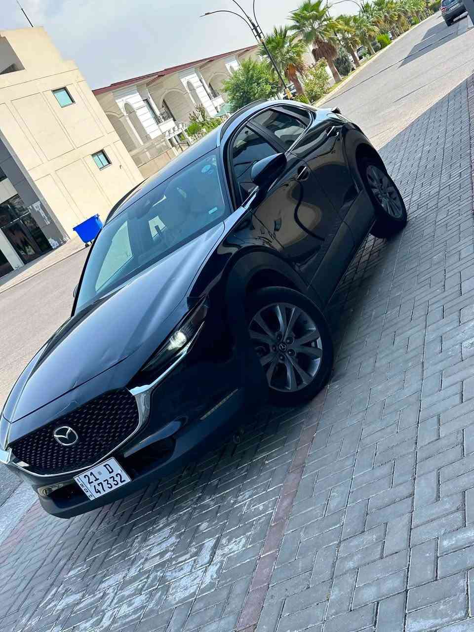 السلام عليكم مازدا موديل 2023 مواصفات cx-30 للبيع 
السياره فقط حادث دعاميه اماميه مكفوله من الصبغ والتعديل كفاله عامه بدون اي دواخل بيها بالبنيد ملاحضتين بسيطات ومكحلات السياره فول مواصفات بس بدون سلايت السياره باسمي مكان السياره اربيل السعر 137 وبيها مجال حق الجيه
رقم الهاتف ***********
